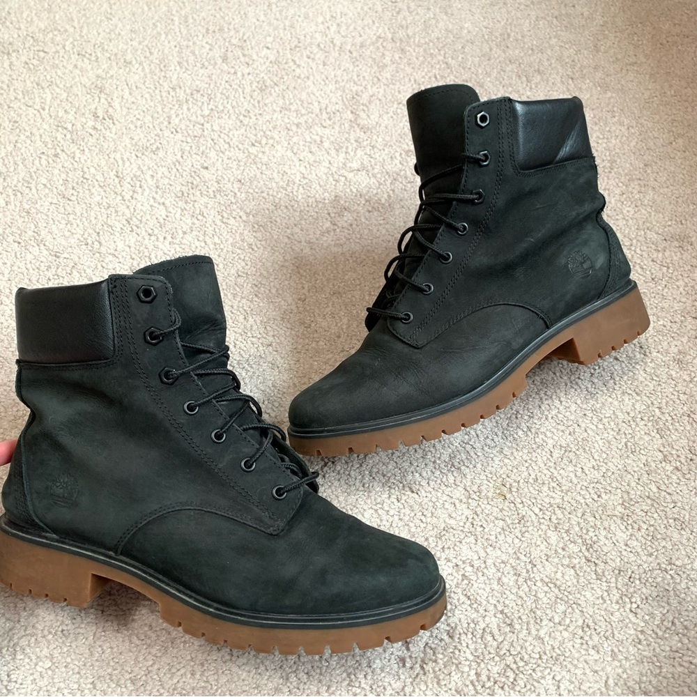 Timberland 6” Nubuck Black Boots Women’s Size 10